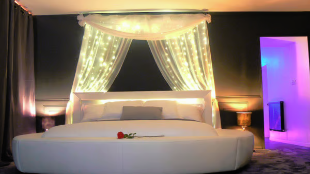 Découvrez ces love rooms proches de Rennes avec leur pièce secrète !