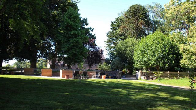 parc et cour gdvt 2.jpg