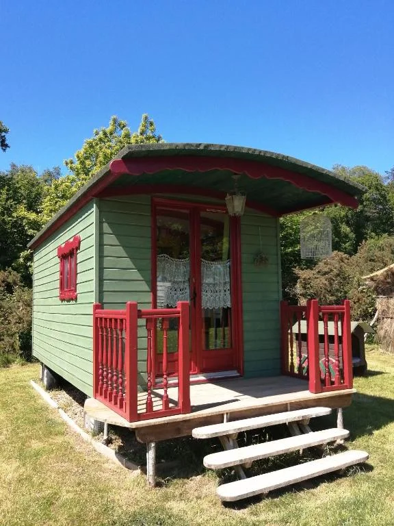 Roulotte à Lannion : nature, détente et jeux